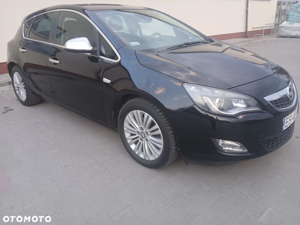 Opel Astra 1.7 CDTI DPF Cosmo - 2