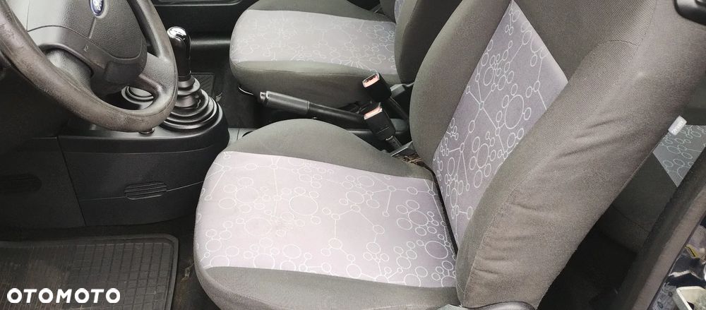 Ford Fiesta - 4