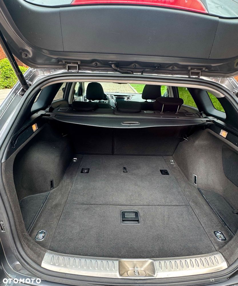 Hyundai i40 i40cw 1.7 CRDi Automatik Fifa World Cup Edition Gold - 7