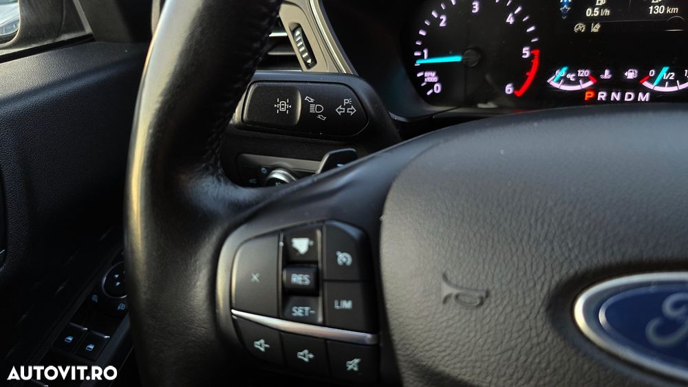 Ford Kuga 2.0 EcoBlue 4x4 Aut. TITANIUM - 38