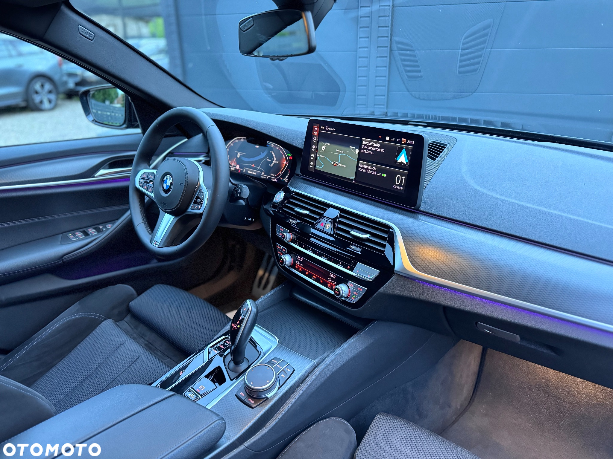 BMW Seria 5 520d xDrive Touring M Sport Edition - 19