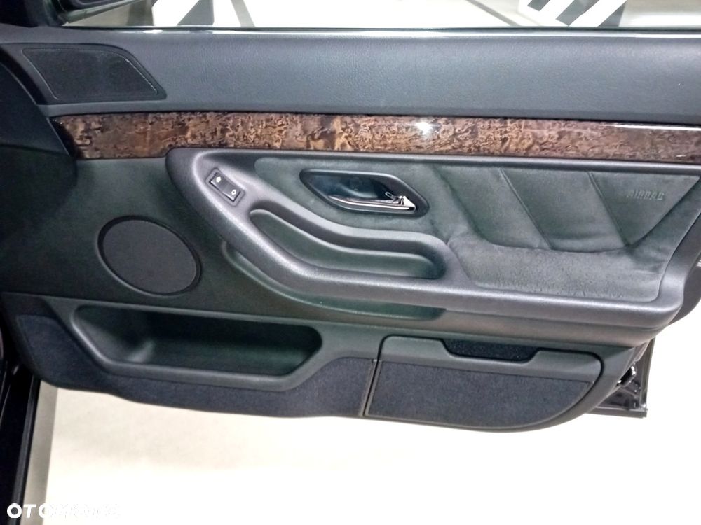 BMW Seria 7 735i L - 21