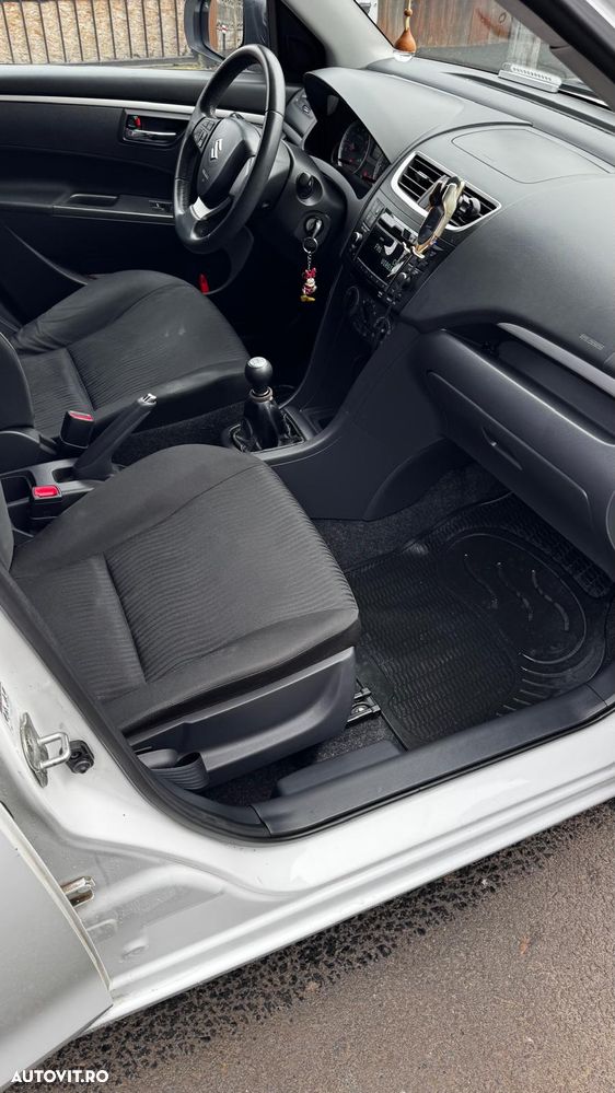 Suzuki Swift 1.2 GLX - 10