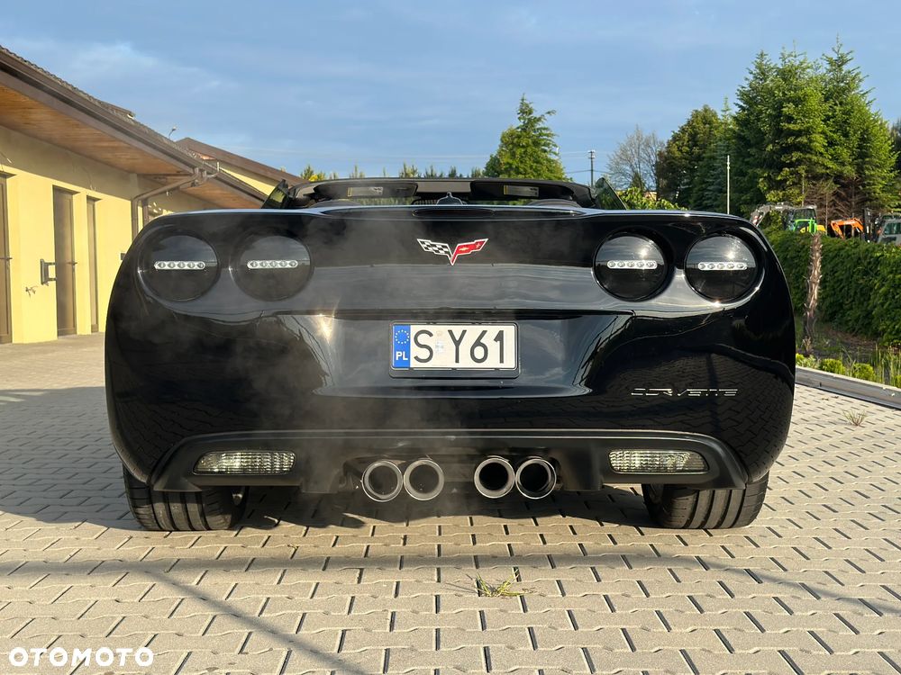 Chevrolet Corvette - 3