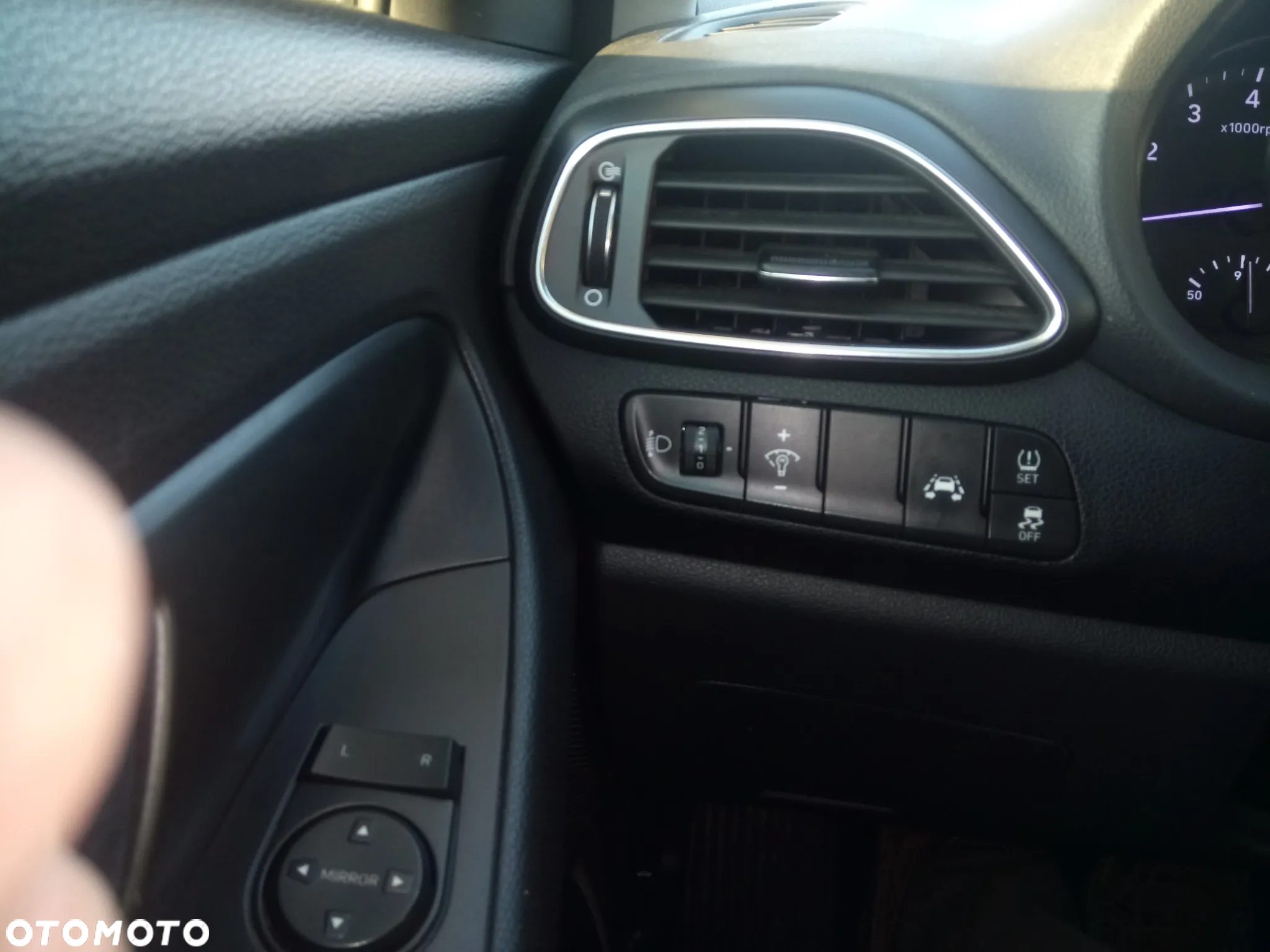 Hyundai i30 1.4 Classic + - 14