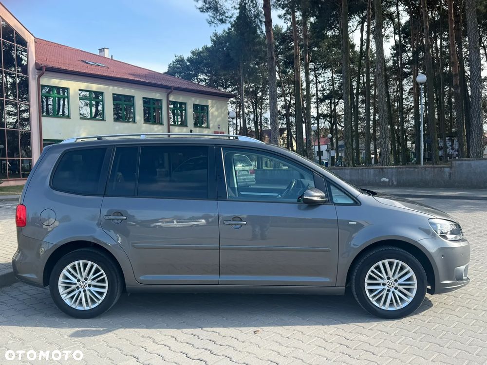 Volkswagen Touran - 19