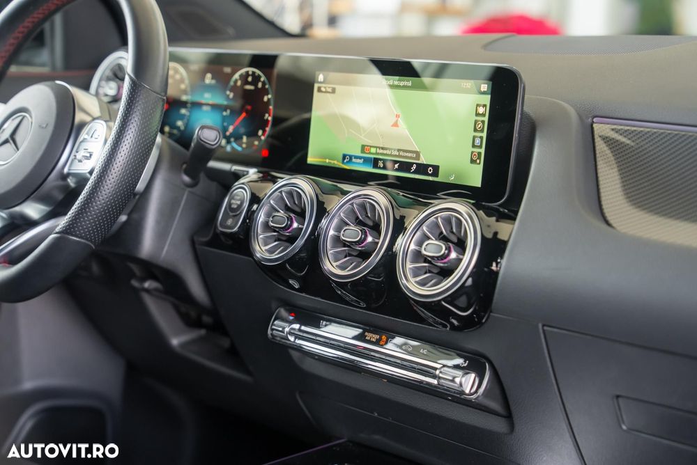 Mercedes-Benz GLA AMG 35 4MATIC AMG Speedshift DCT 8G - 18