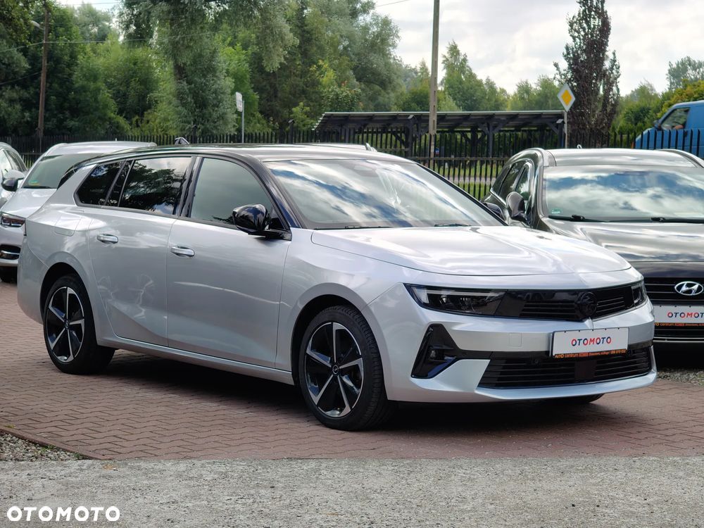 Opel Astra 1.5 GS - 2