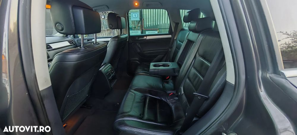 Volkswagen Touareg - 13