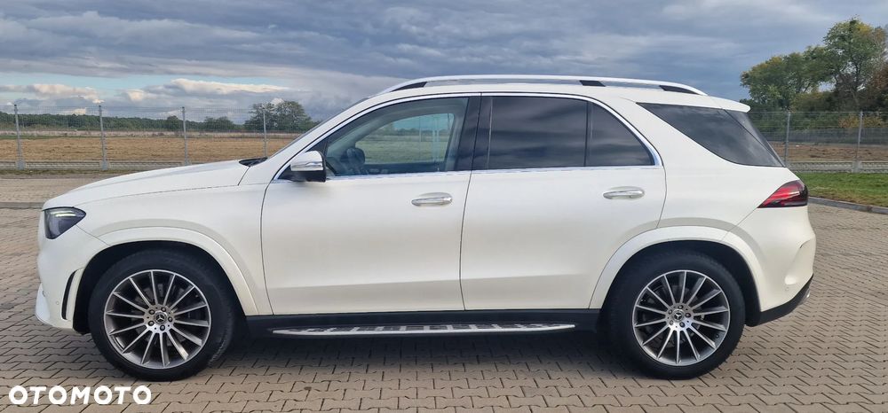 Mercedes-Benz GLE 300 d 4Matic 9G-TRONIC AMG Line - 3