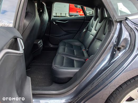 Tesla Model S Long Range Plus - 18