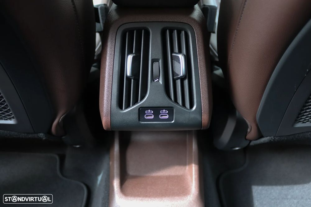 BMW 214 Active Tourer - 31