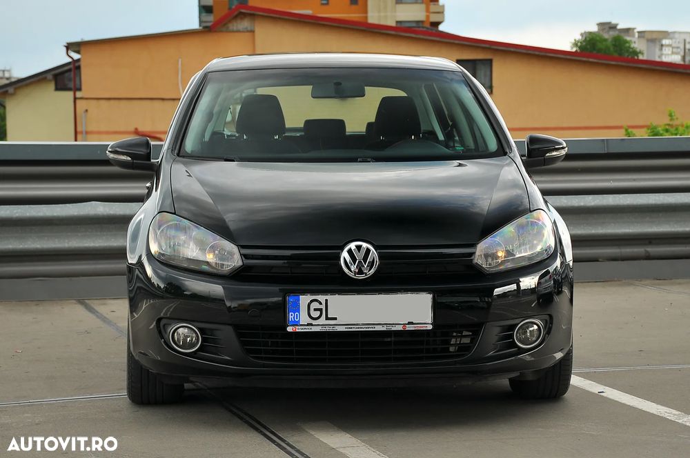 Volkswagen Golf - 10