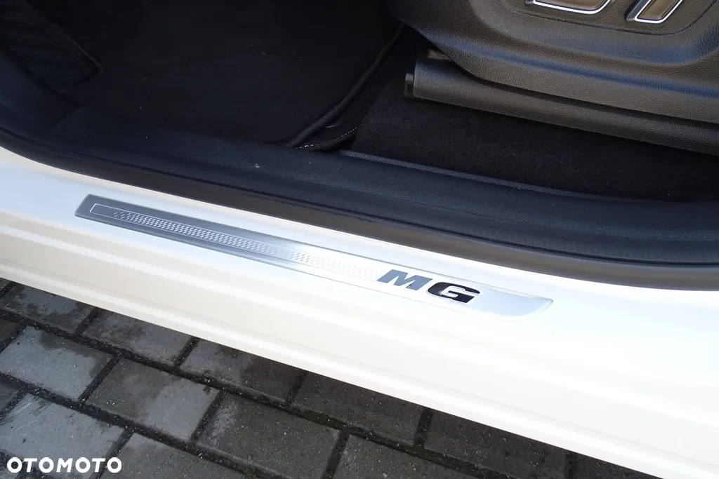 MG EHS 1.5T-GDI PHEV Luxury - 18