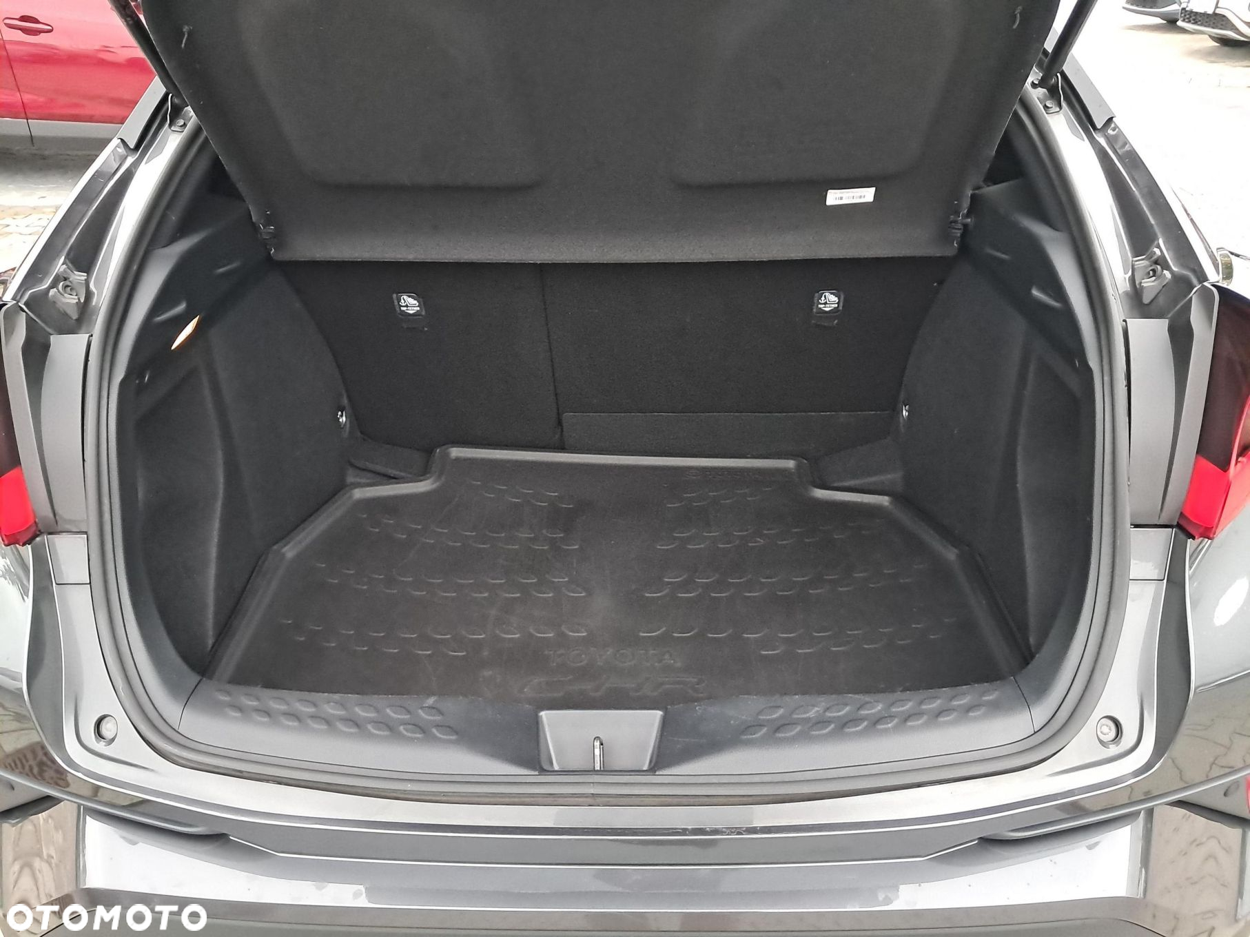 Toyota C-HR 1.8 Hybrid Executive - 11
