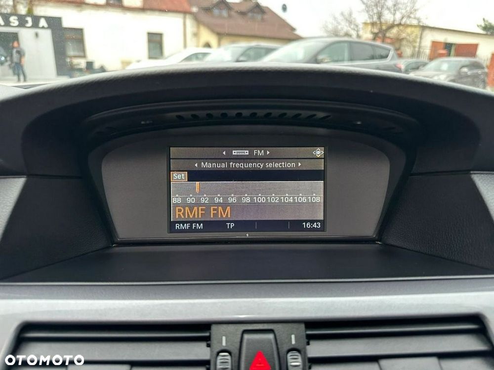 BMW Seria 5 - 24
