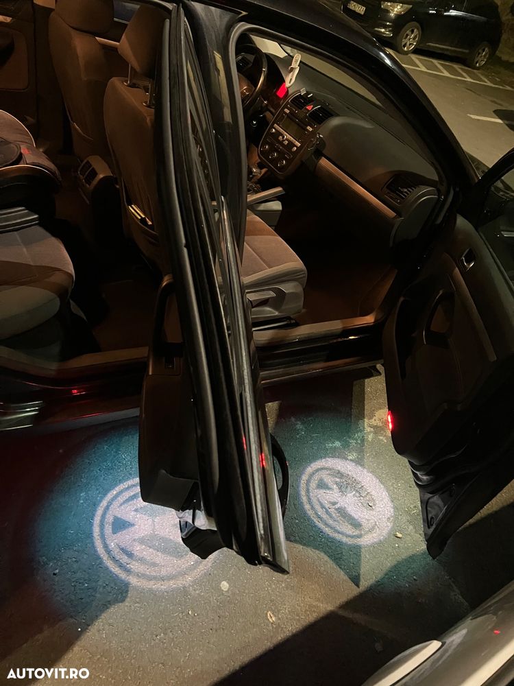 Volkswagen Jetta 1.9 TDI Comfortline DSG - 29