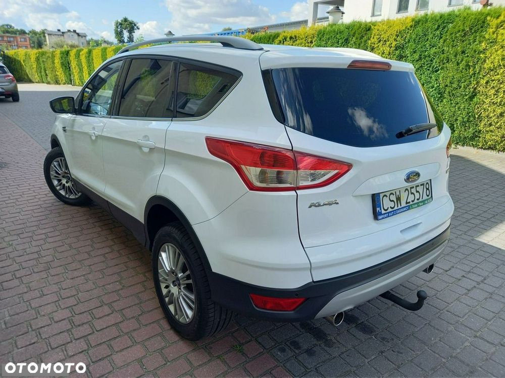 Ford Kuga 1.6 EcoBoost 2x4 Titanium - 6