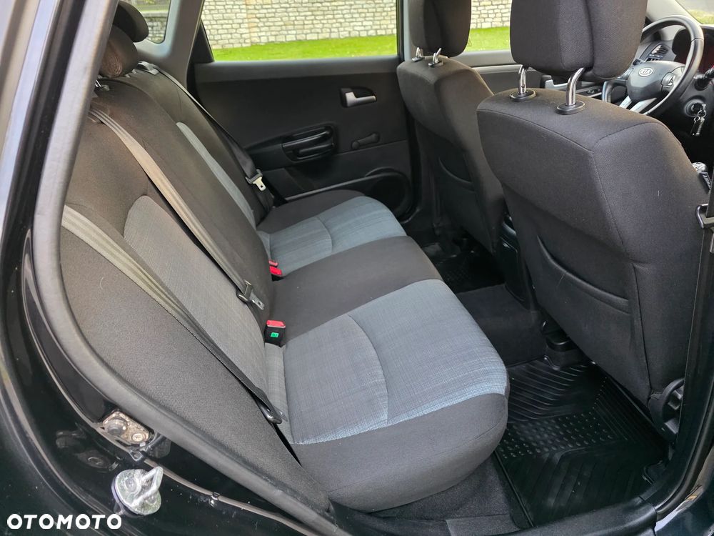 Kia Ceed 1.6 Comfort - 24