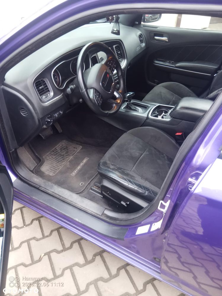 Dodge Charger - 4