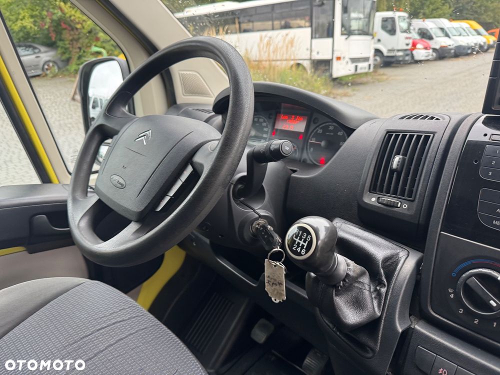 Citroën JUMPER L3H2 Maxi 2012 r. Oswietlenie Roboty drogowe Mobilny Serwis I właściciel WEBASTO - 16