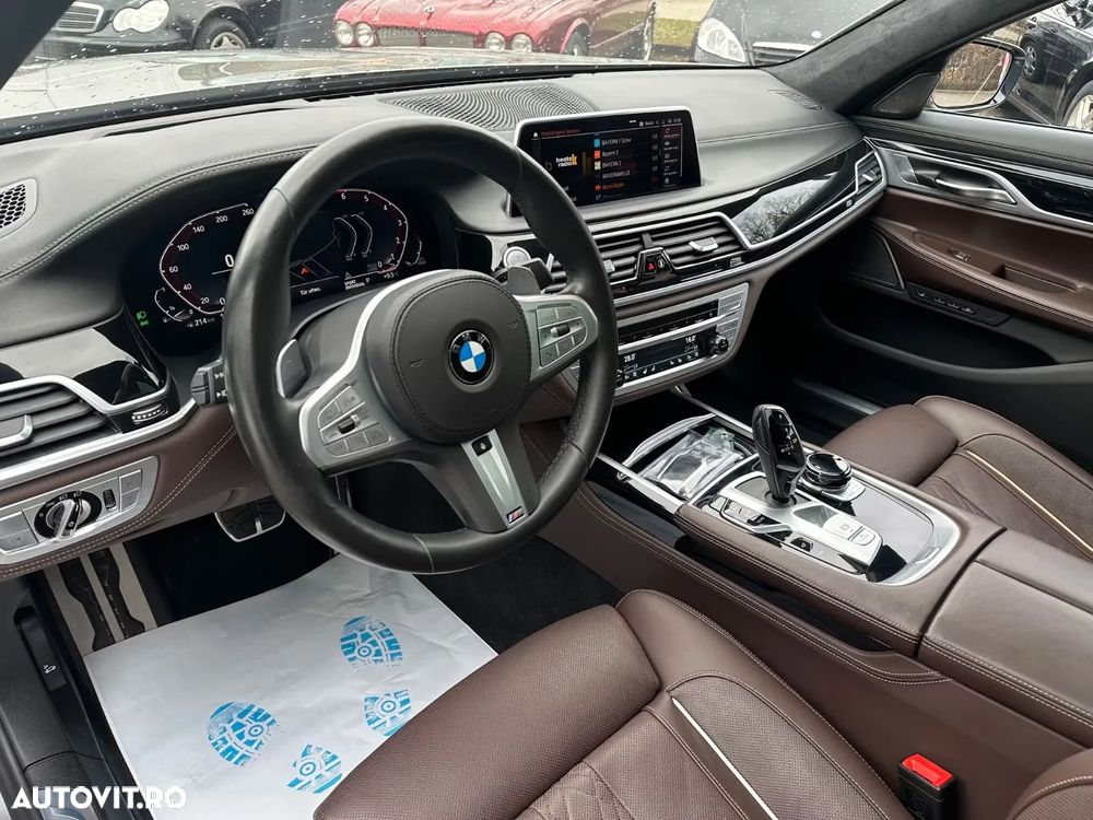BMW Seria 7 750i xDrive - 2