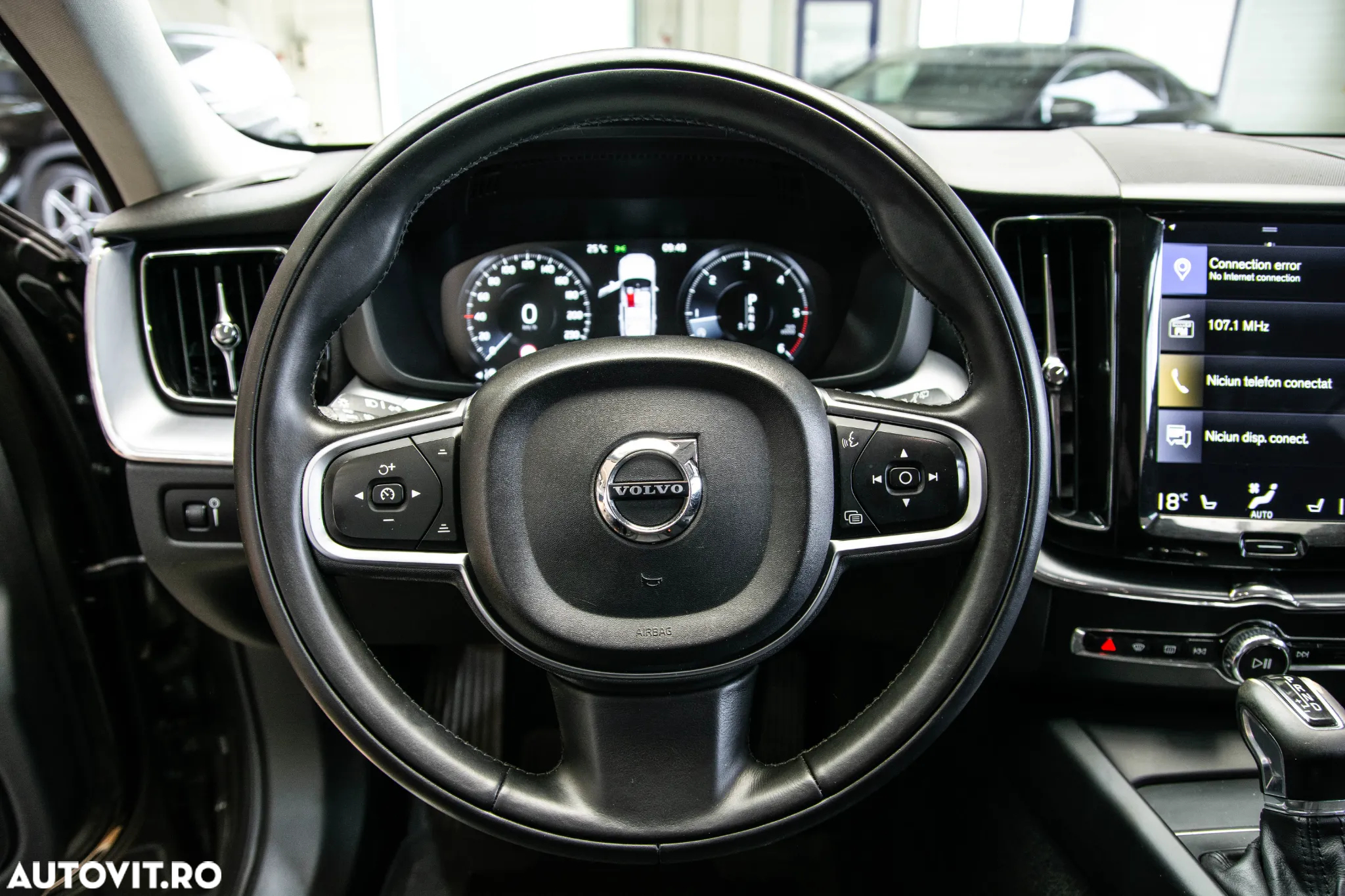 Volvo XC 60 D4 AWD Momentum - 8