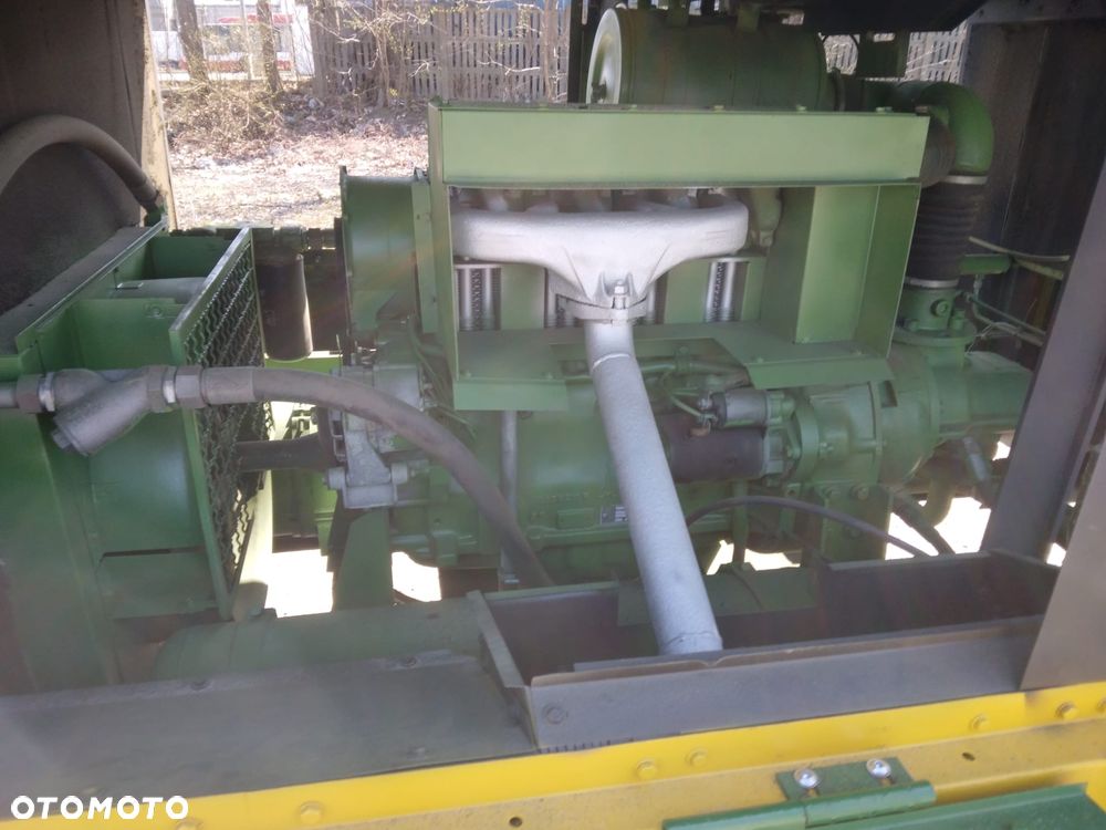 kompresor śrubowy 7m3/min -12bar - 9