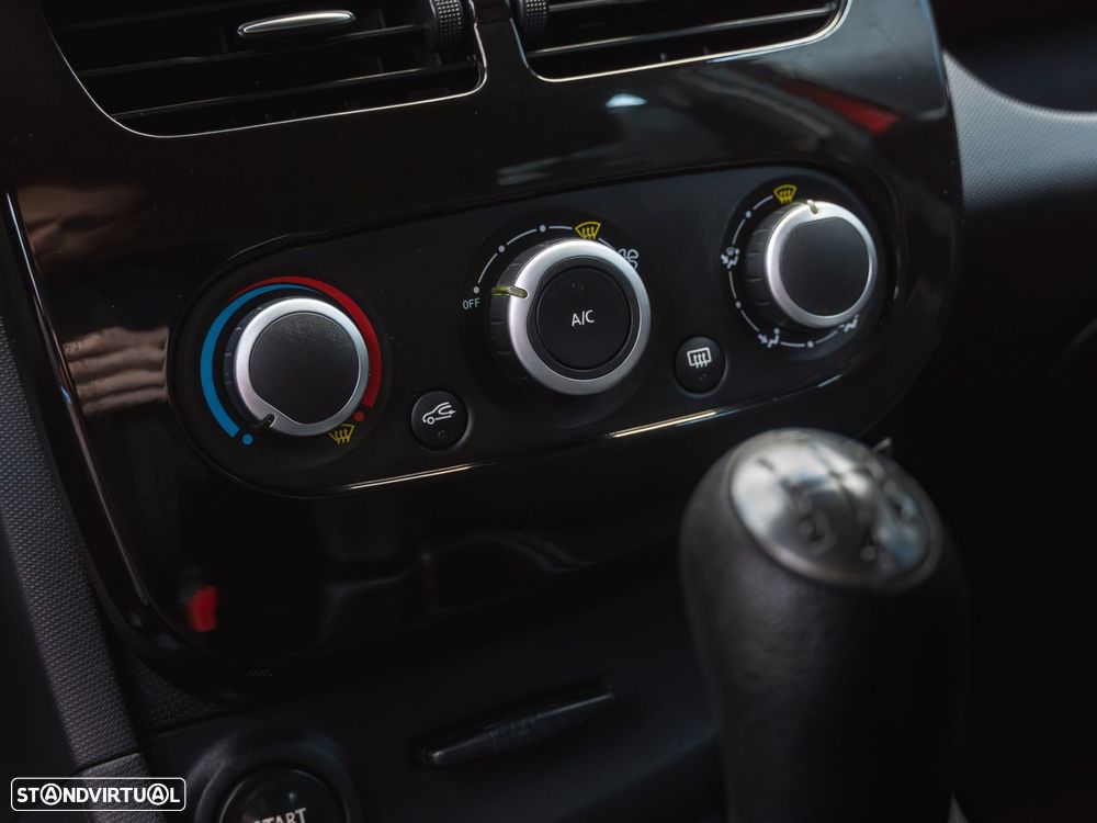 Renault Clio 1.5 dCi Dynamique S - 19