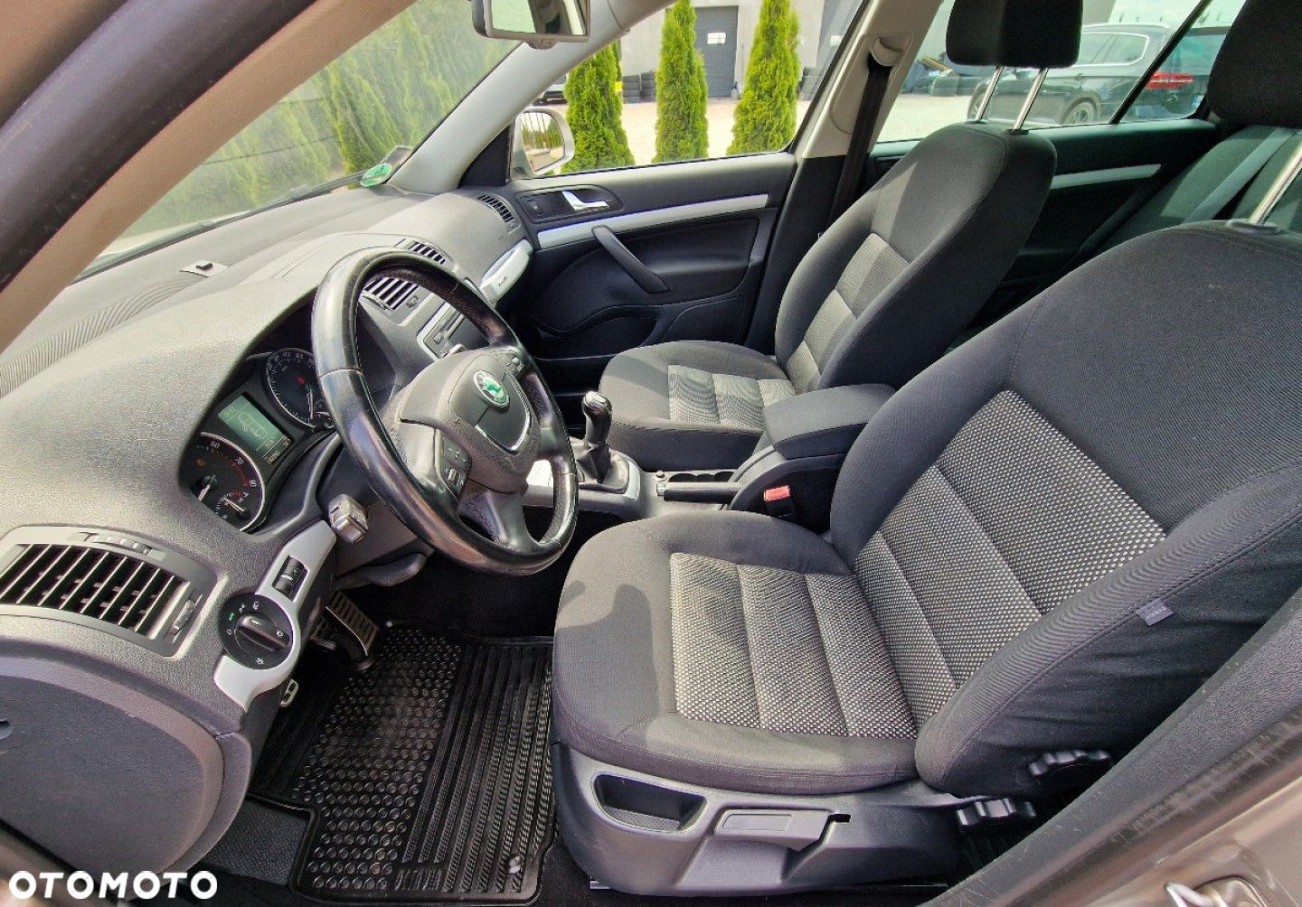 Skoda Octavia - 16