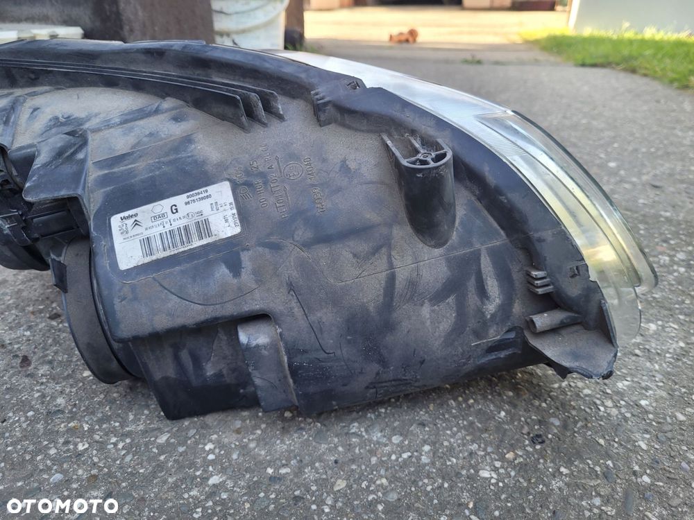 peugeot 301 lampa lewa 9675139080 - 2