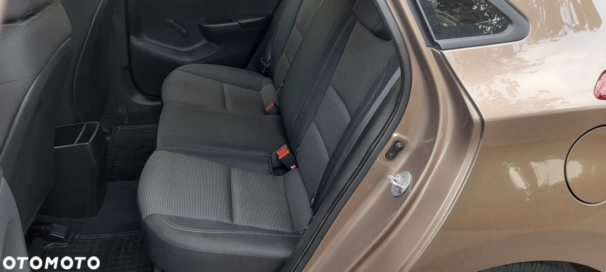 Hyundai i30 1.4 Classic - 11