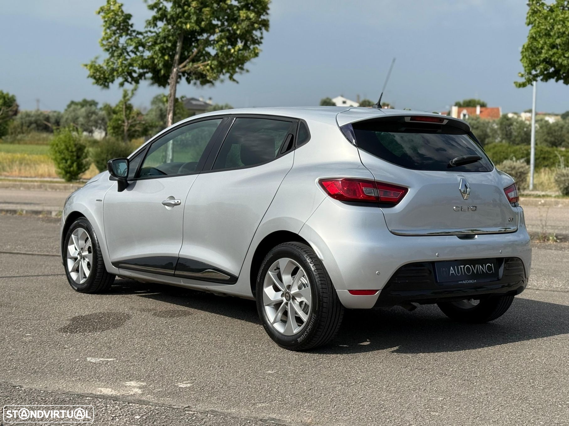 Renault Clio - 21