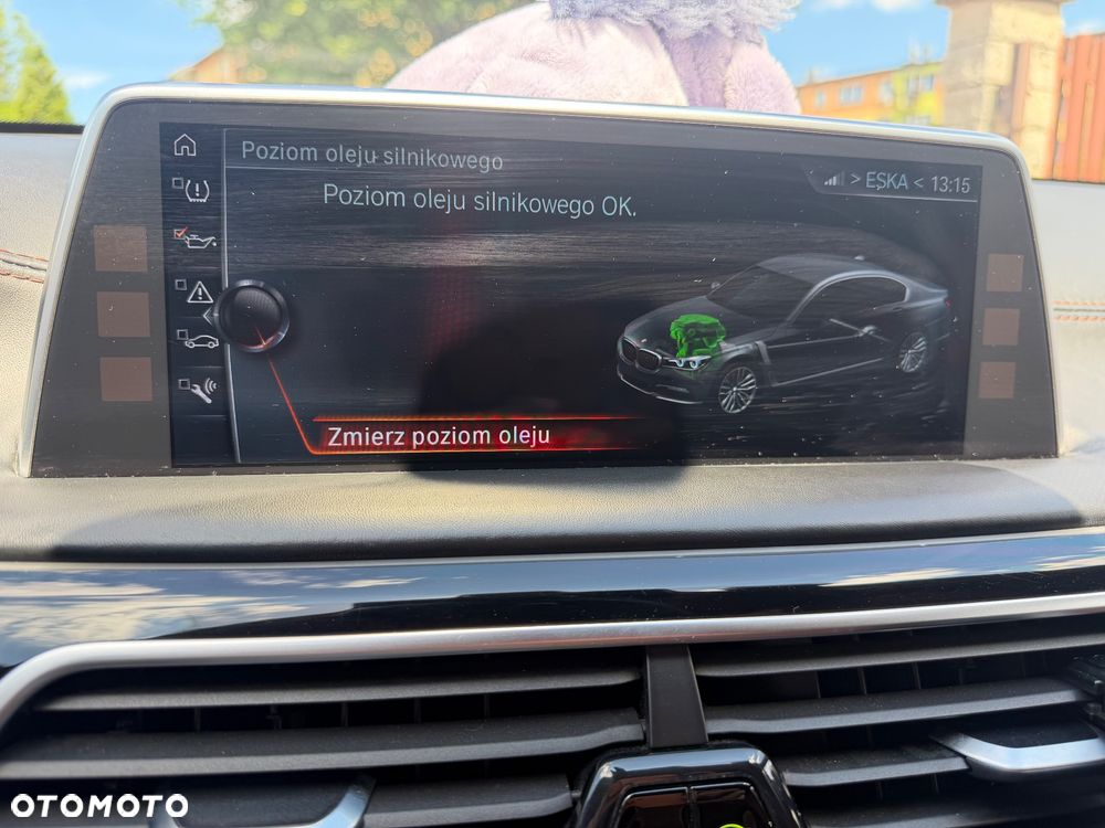 BMW Seria 7 750Li xDrive - 34