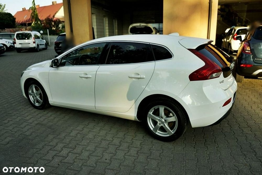 Volvo V40 D2 - 3