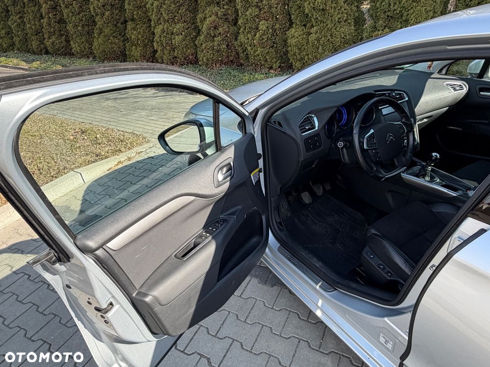 Citroën C4 HDi 150 Exclusive - 12