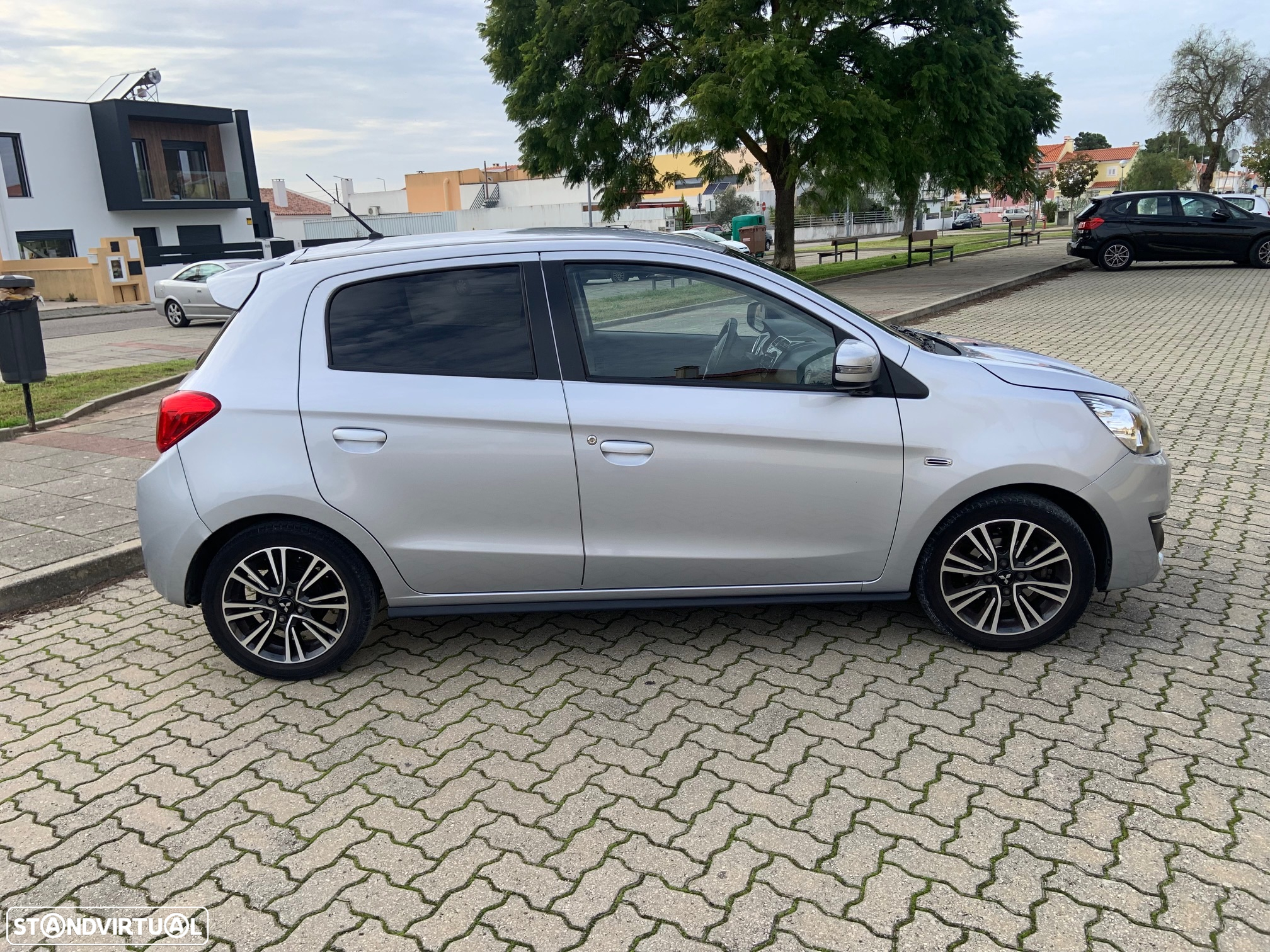 Mitsubishi Space Star 1.2 Intense - 4