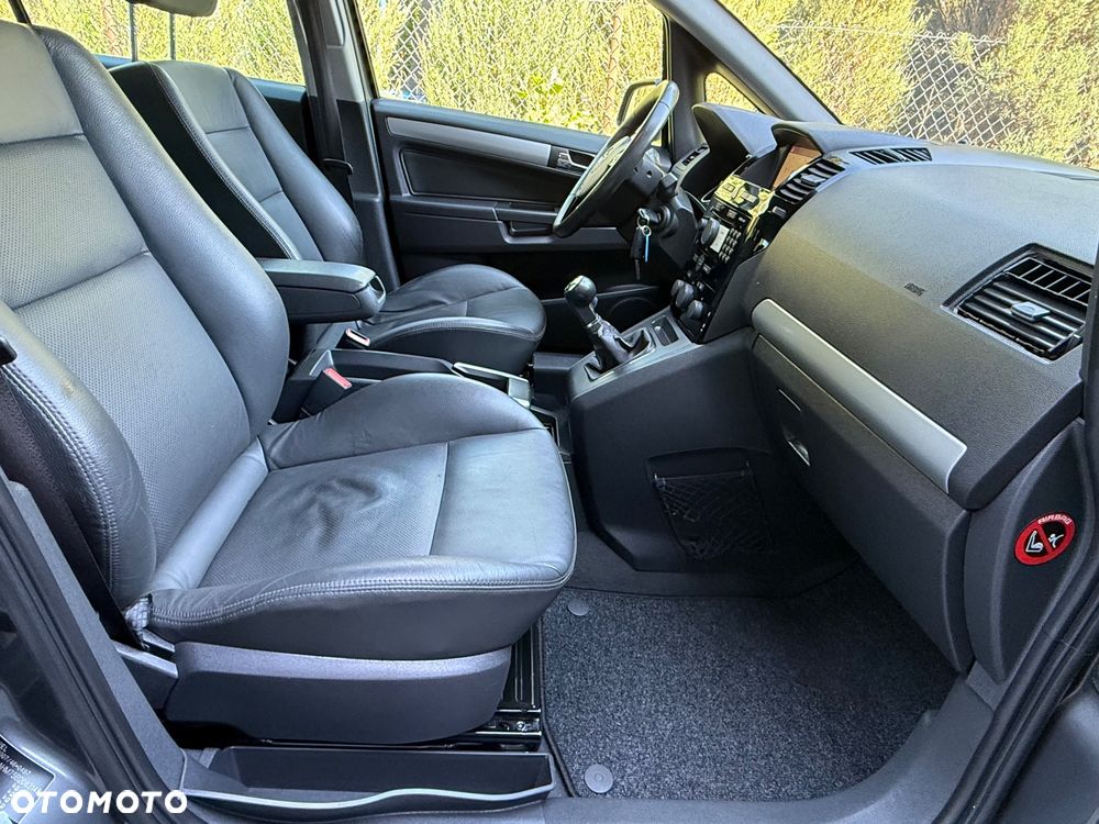Opel Zafira 1.8 Innovation 110 Jahre - 29