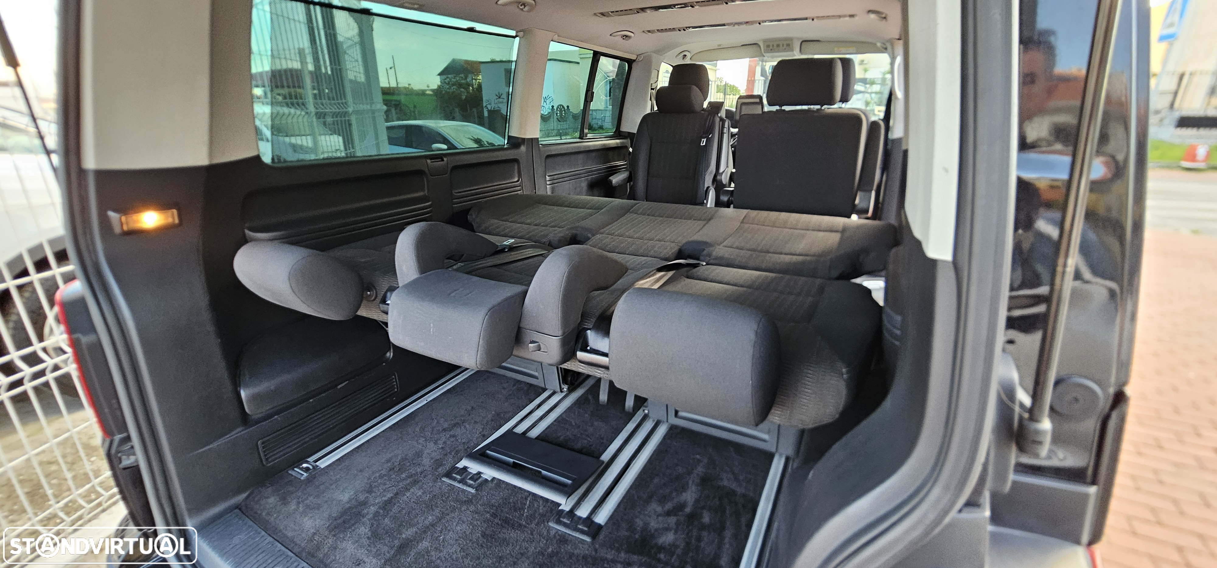 VW Multivan 2.0 TDi BM Longa Comfortline DSG - 12