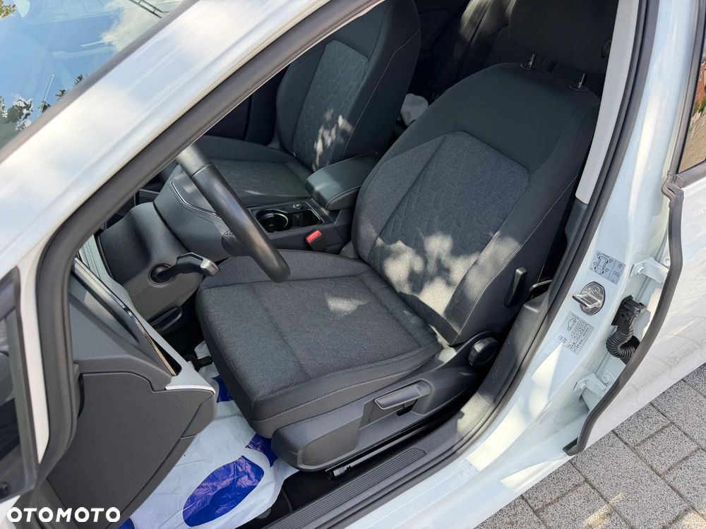 Volkswagen Golf - 20