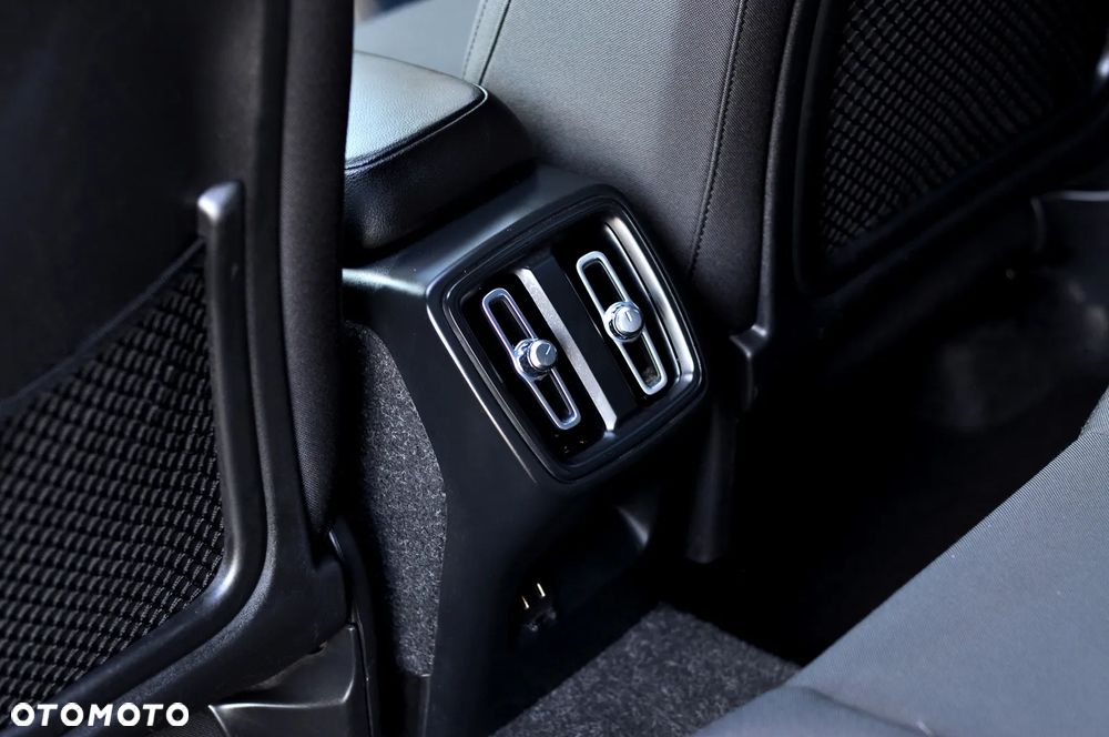 Volvo XC 40 D3 Momentum Pro - 20