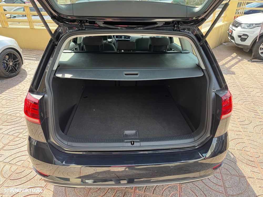 VW Golf Variant 1.6 TDi Confortline - 34