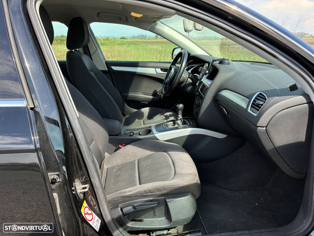 Audi A4 Avant 2.0 TDI Advance - 6