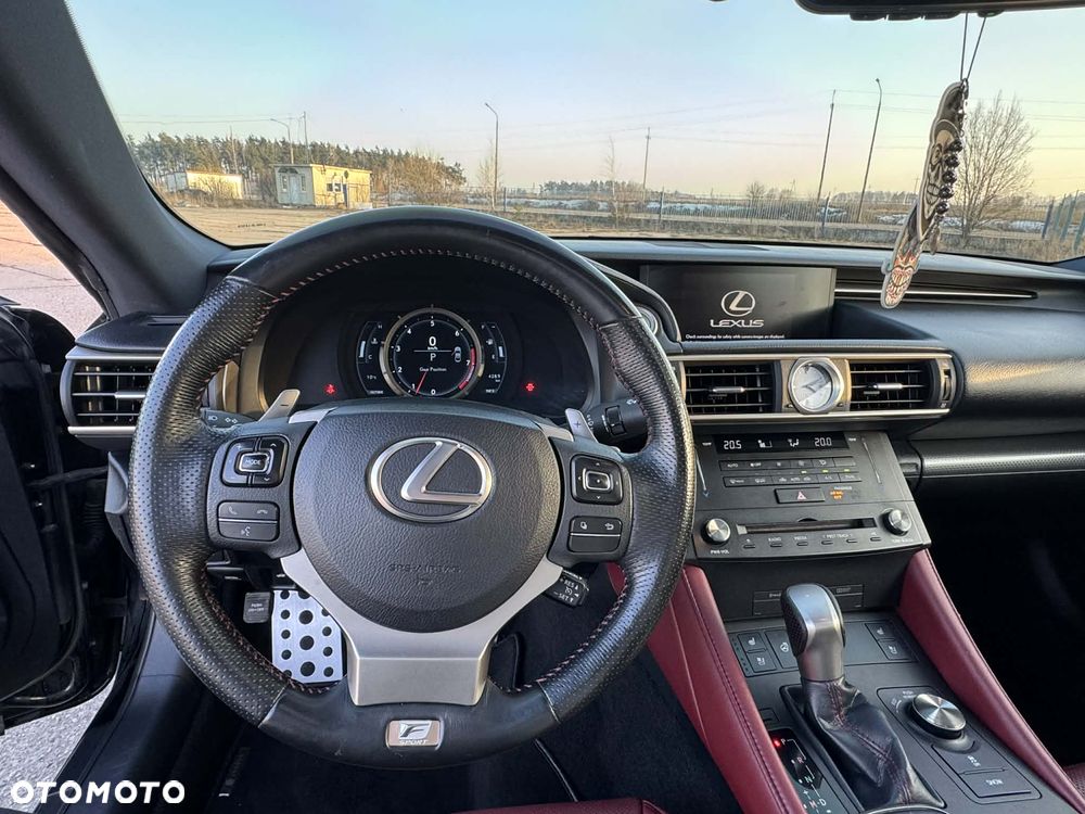 Lexus RC - 20