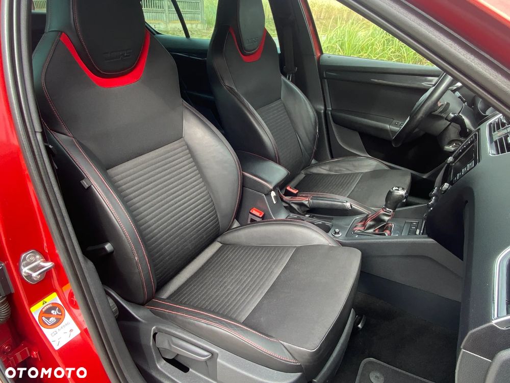 Skoda Octavia 2.0 TDI RS DSG - 8