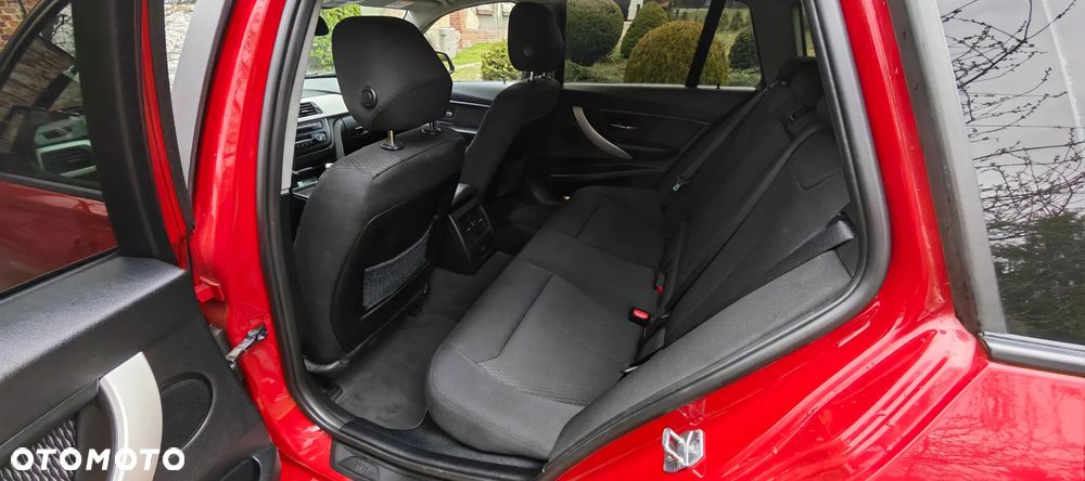 BMW Seria 3 318d - 8