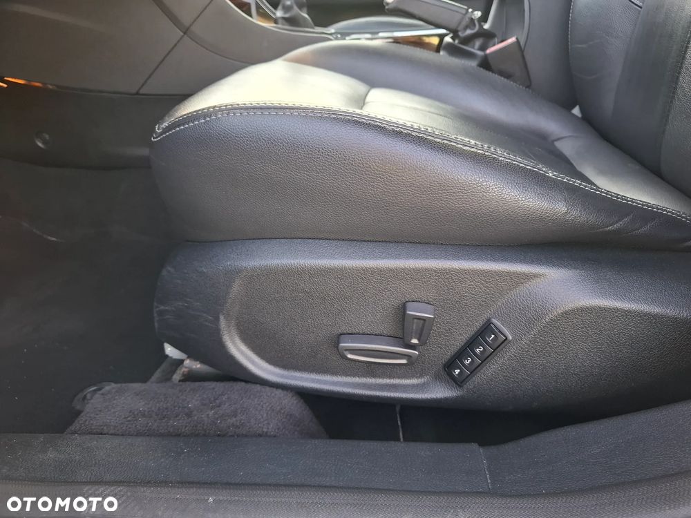 Ford Mondeo 1.8 TDCi Ghia - 19