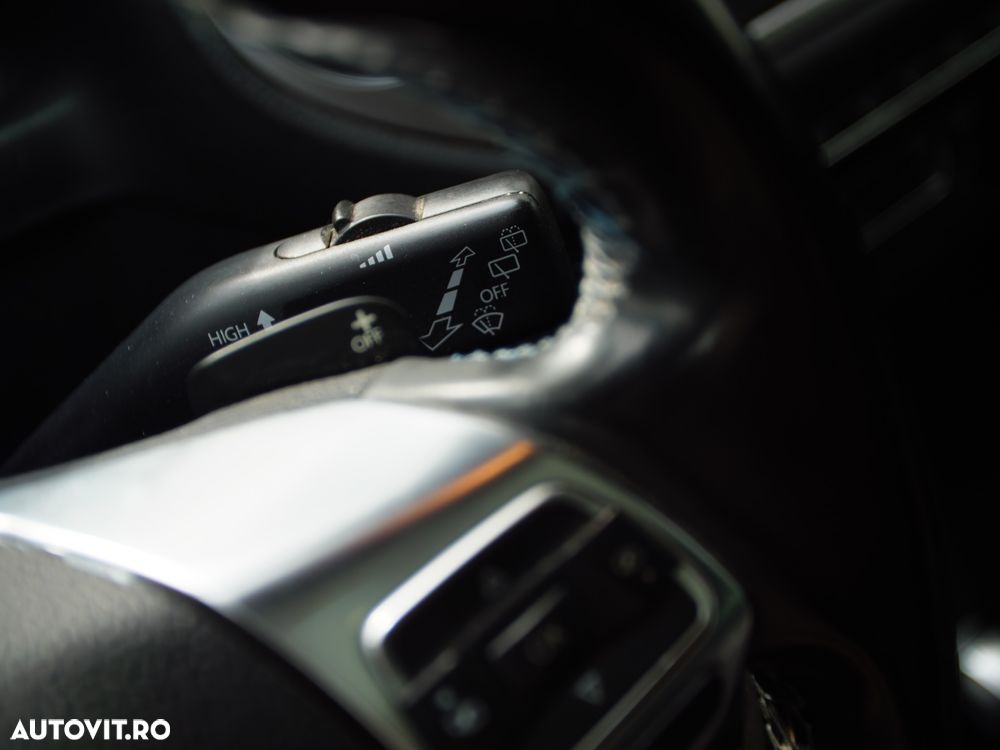 Volkswagen Tiguan 2.0 TDI 4Motion DSG BMT Sport & Style - 30