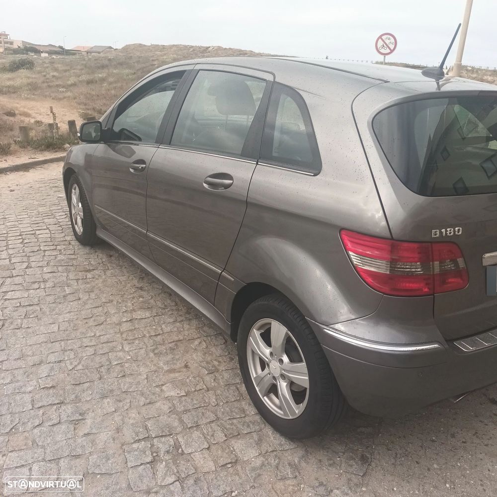 Mercedes-Benz B 180 CDI - 3