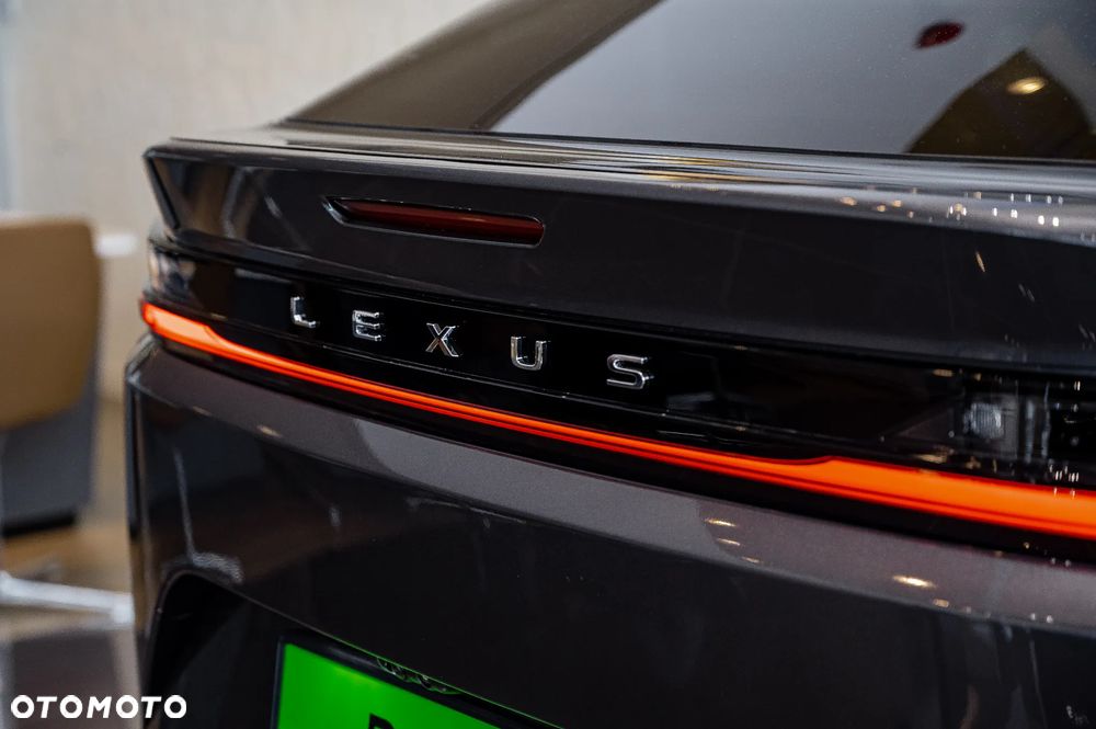 Lexus RZ 300e Prestige - 36